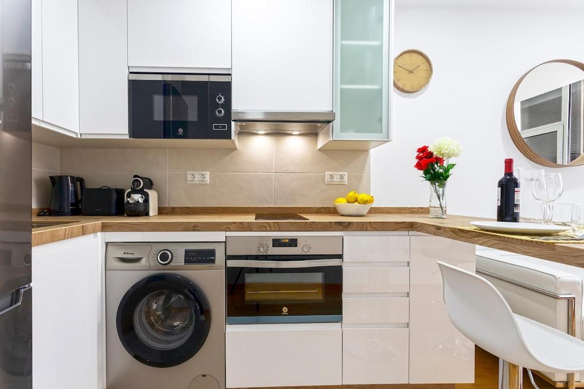 -malagasunapts- Fashion Historical Centre Appartement *