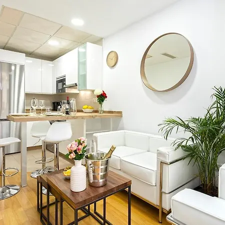 -Malagasunapts- Fashion Historical City Centre Extérieur photo
